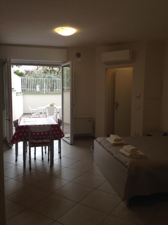 Casa Armonia Apartment Peschiera del Garda Bagian luar foto