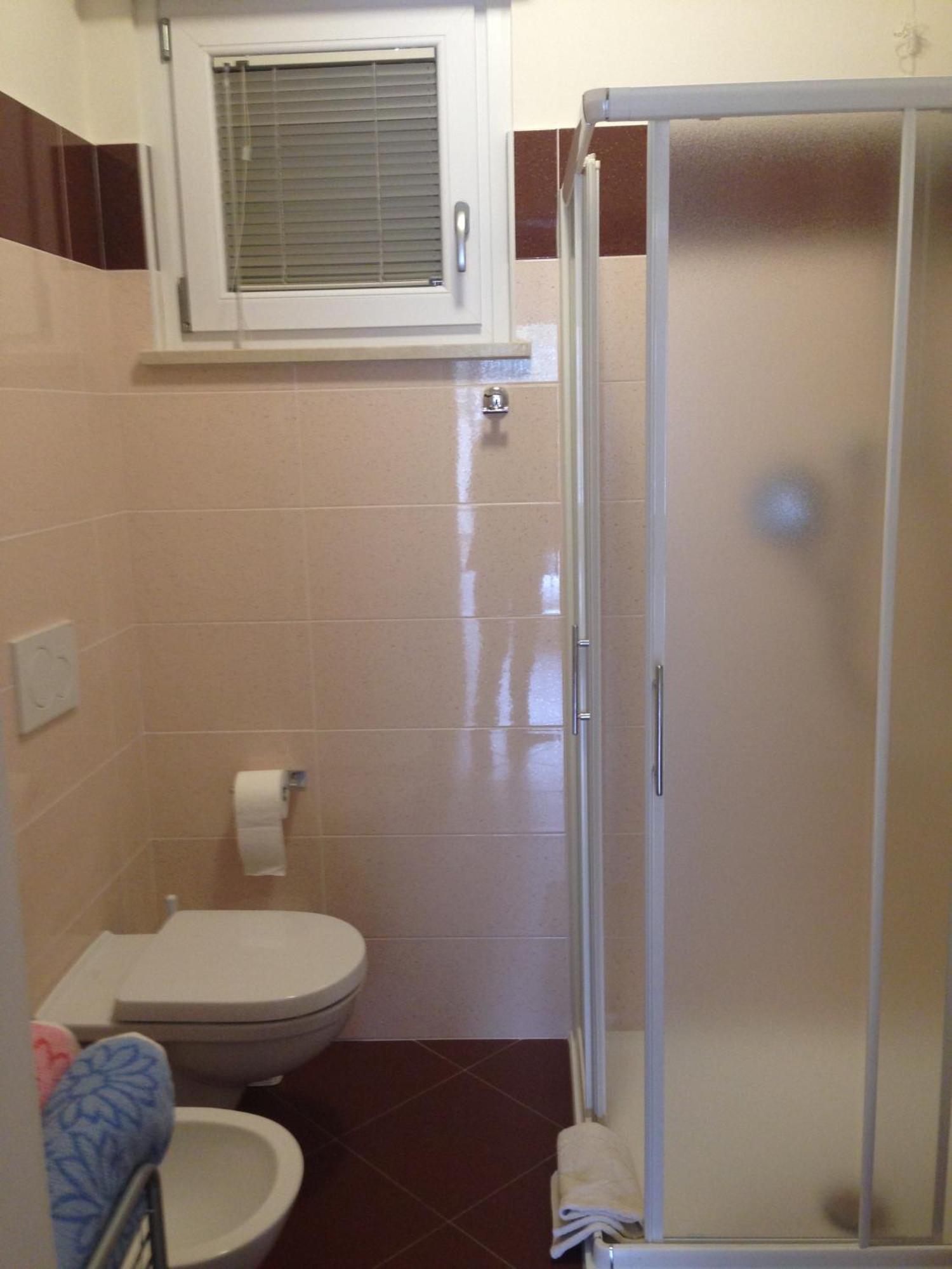 Casa Armonia Apartment Peschiera del Garda Bagian luar foto