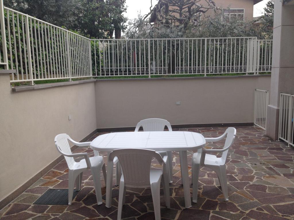 Casa Armonia Apartment Peschiera del Garda Bagian luar foto