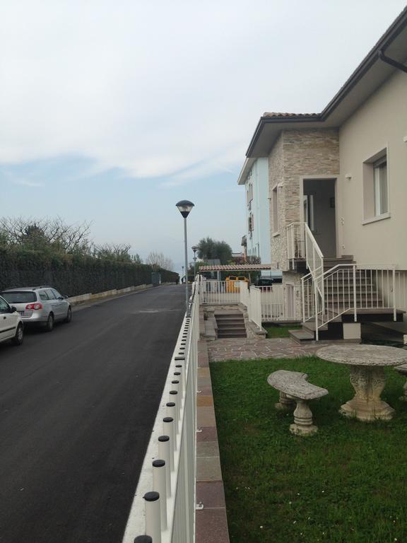 Casa Armonia Apartment Peschiera del Garda Bagian luar foto