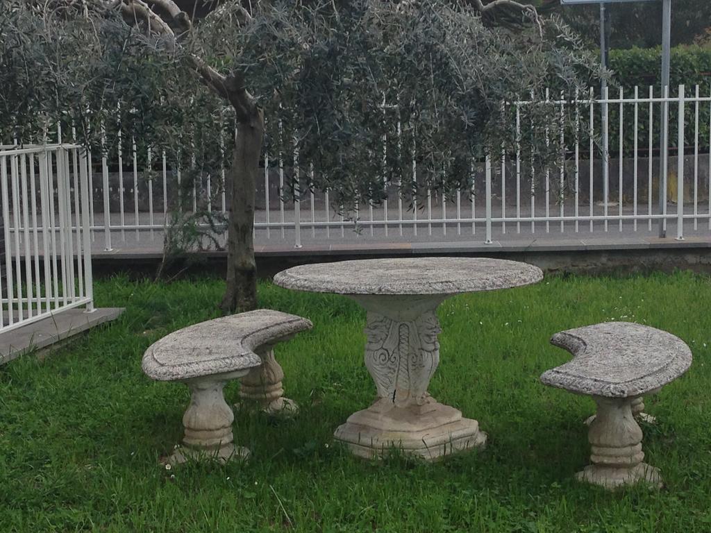 Casa Armonia Apartment Peschiera del Garda Bagian luar foto